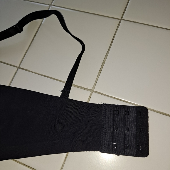 Assets Red Hot Label by Spanx black bra size 34D - Picture 5 of 15